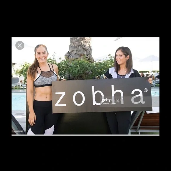 Zobha Alexis full zip short sleeve hoodie - Picture 3 of 11